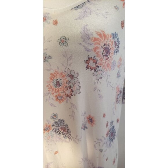 Mudd White Cold Shoulder Flowered T-Shirt - Picture 6 of 10